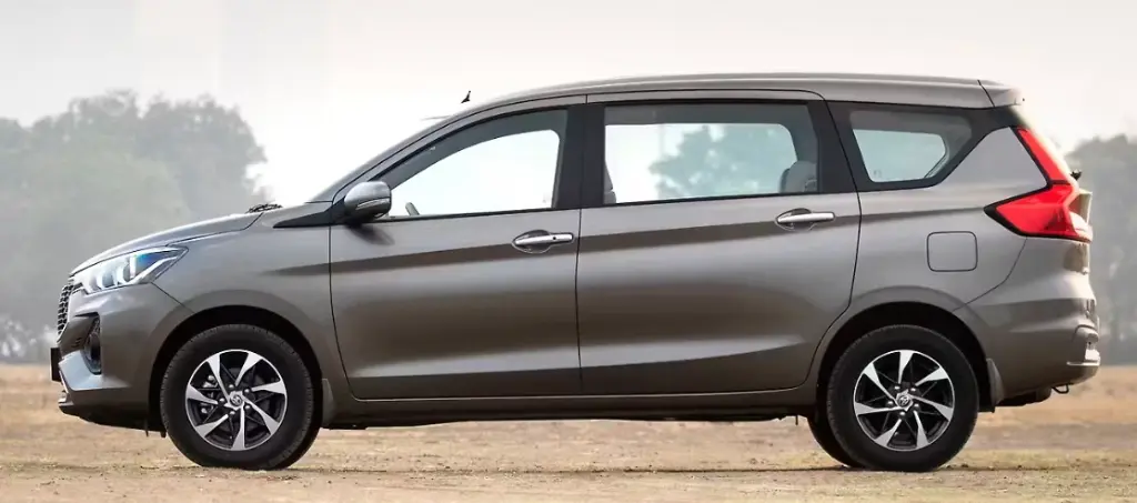 TOYOTA RUMION thumbnail 8