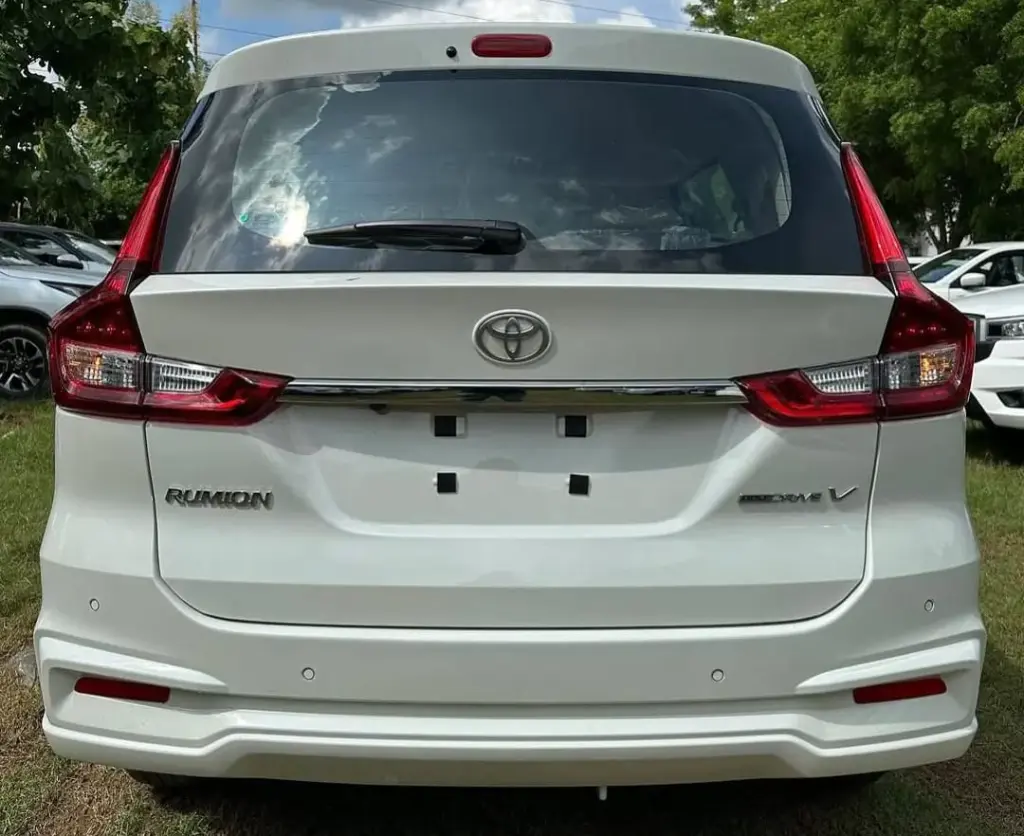 TOYOTA RUMION thumbnail 8