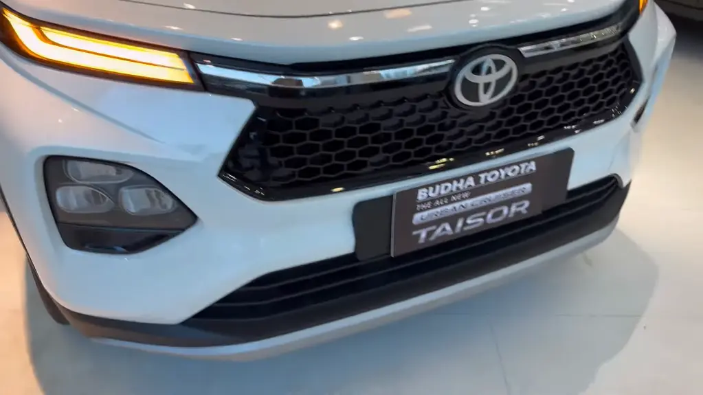 TOYOTA TAISOR thumbnail 3