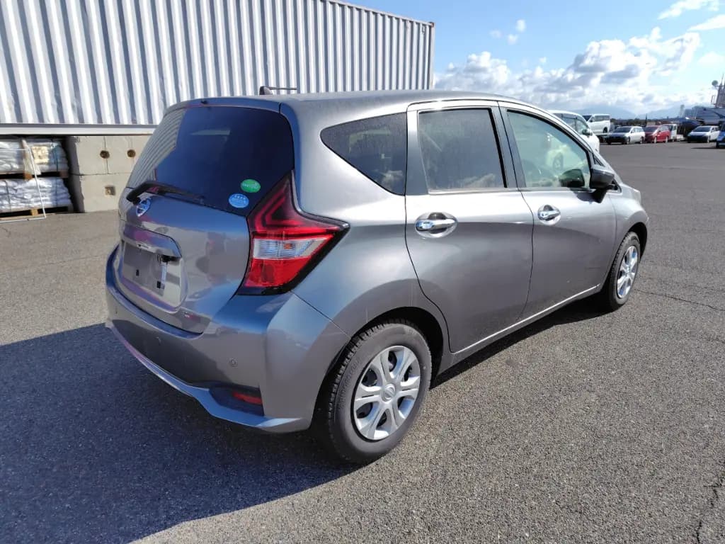 NISSAN NOTE thumbnail 3
