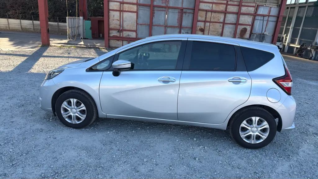 NISSAN NOTE thumbnail 7
