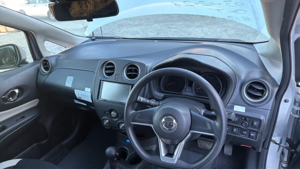 NISSAN NOTE thumbnail 19