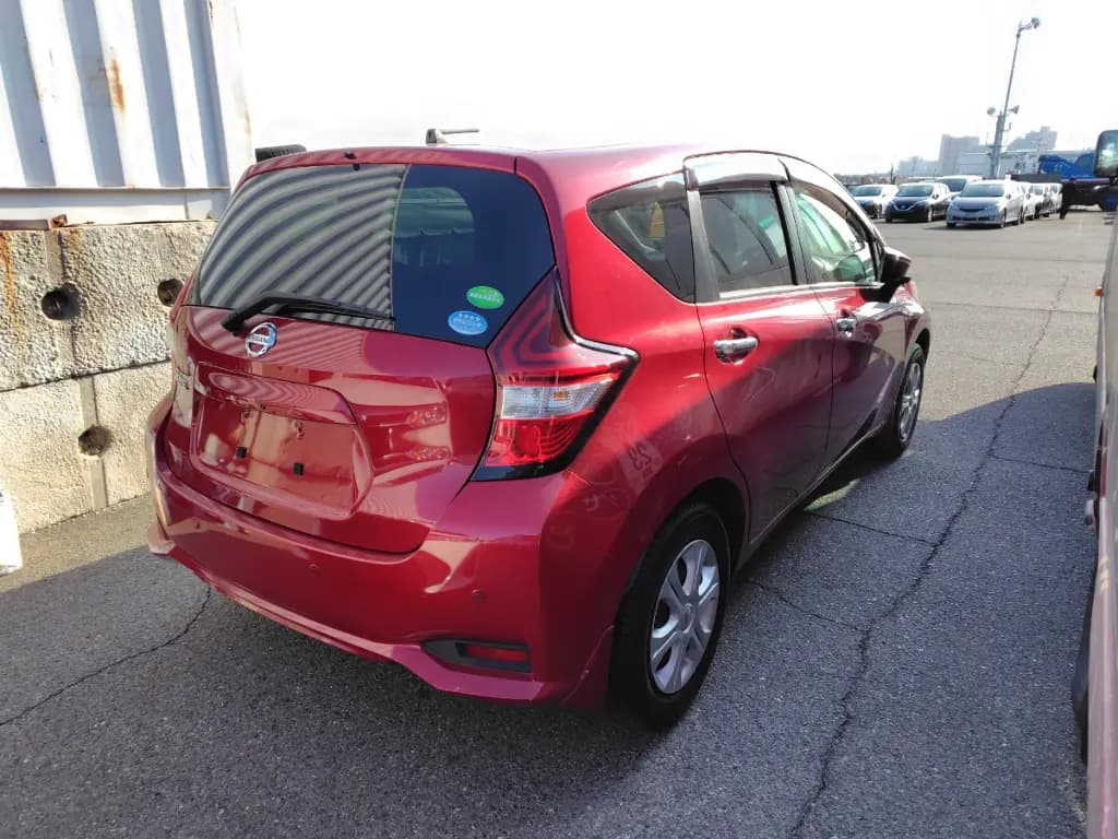 NISSAN NOTE thumbnail 5