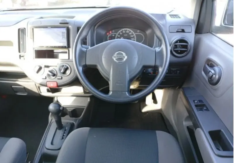 NISSAN AD VAN thumbnail 7