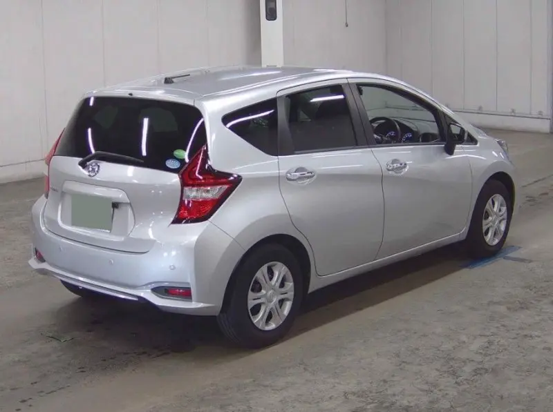 NISSAN NOTE thumbnail 3