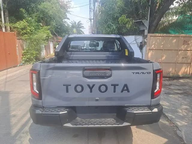 TOYOTA HILUX TRAVO thumbnail 2