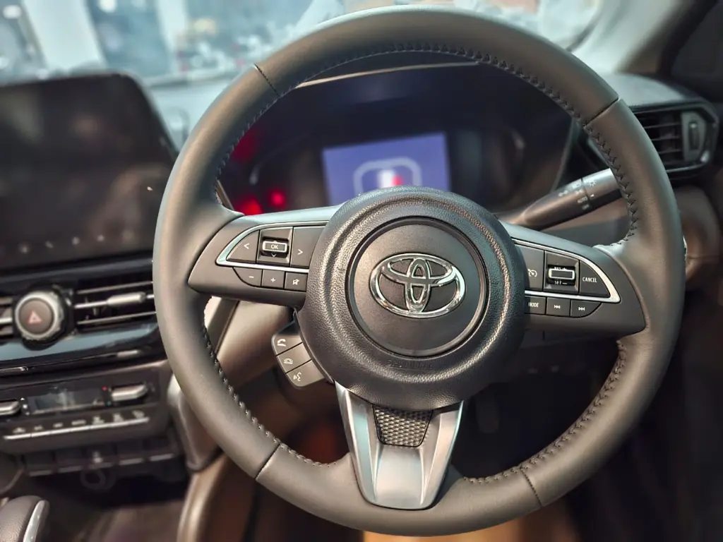 TOYOTA HYRYDER thumbnail 2