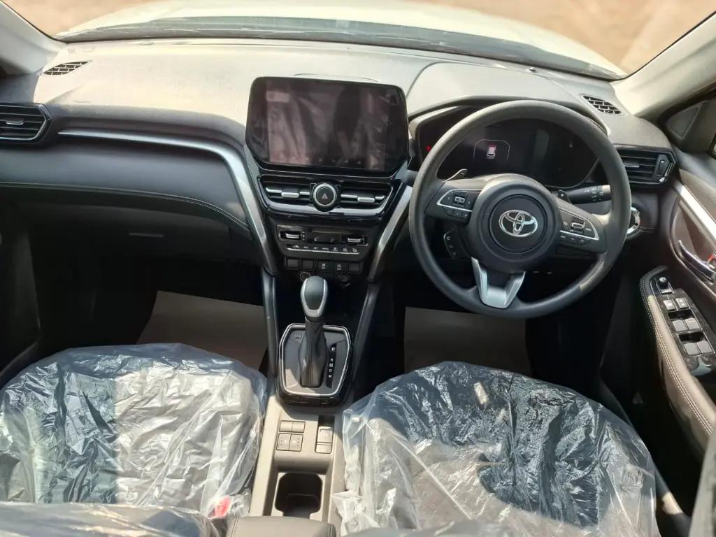 TOYOTA HYRYDER thumbnail 6