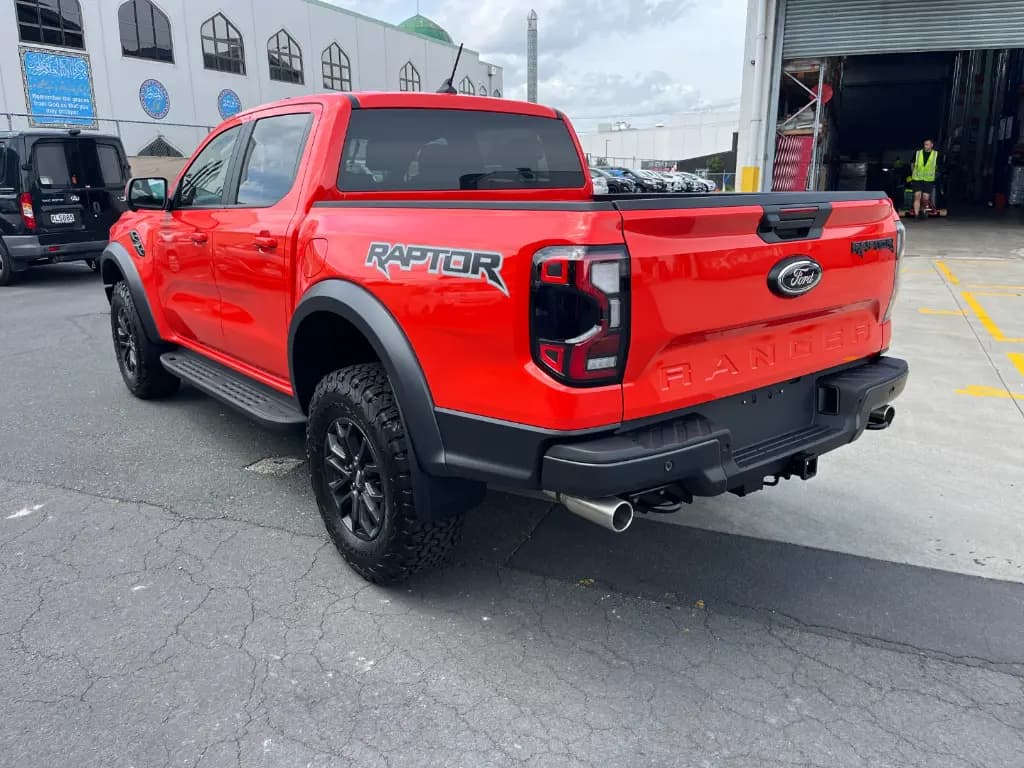 FORD RANGER thumbnail 10