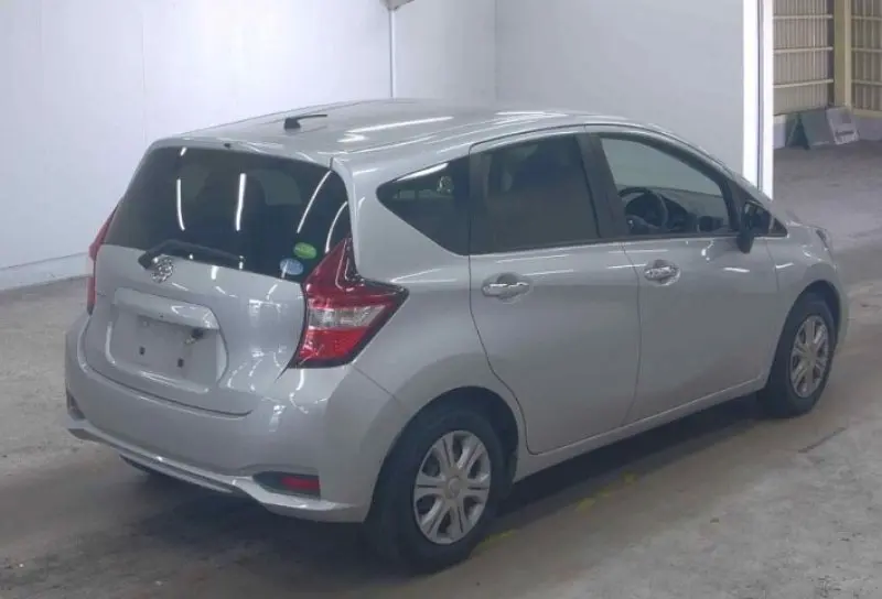 NISSAN NOTE thumbnail 6