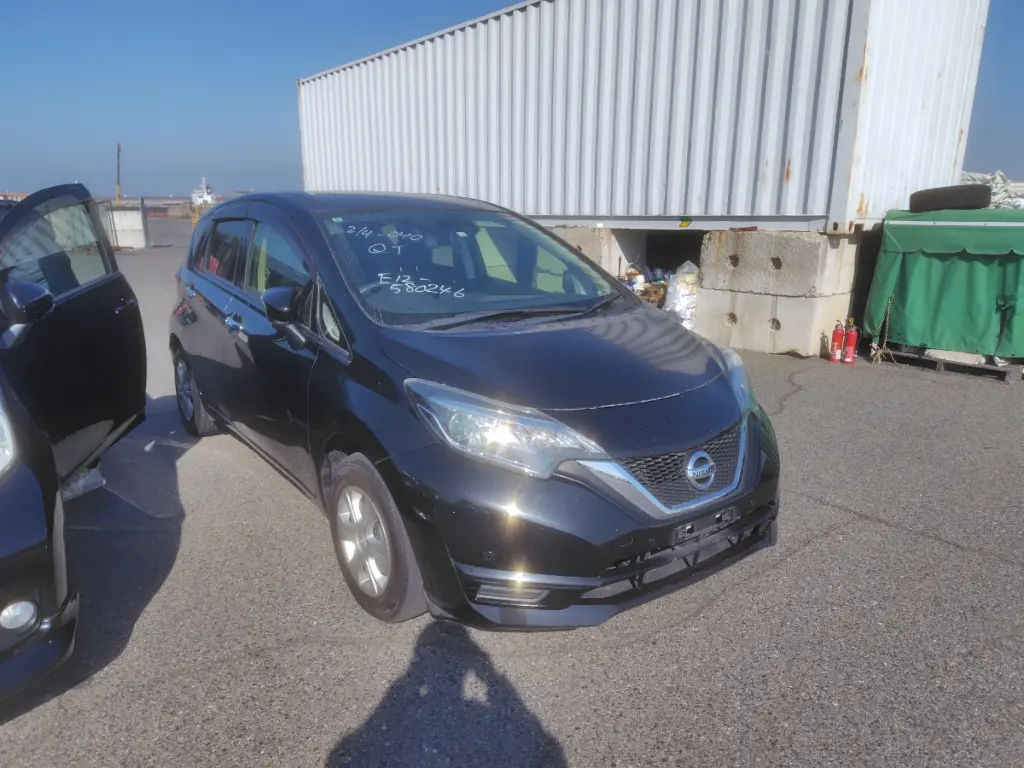 NISSAN NOTE thumbnail 3