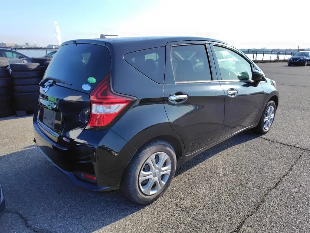 NISSAN NOTE thumbnail 4