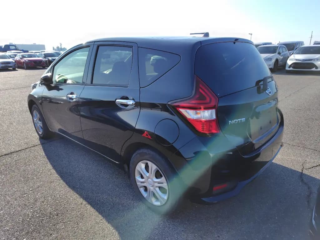 NISSAN NOTE thumbnail 5