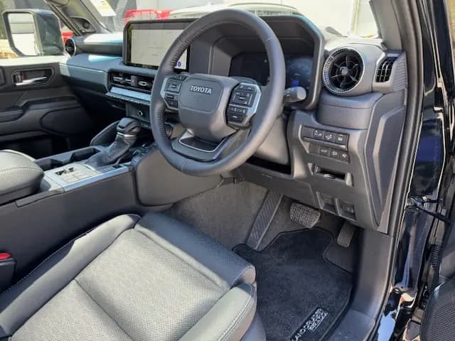 TOYOTA LAND CRUISER PRADO thumbnail 9