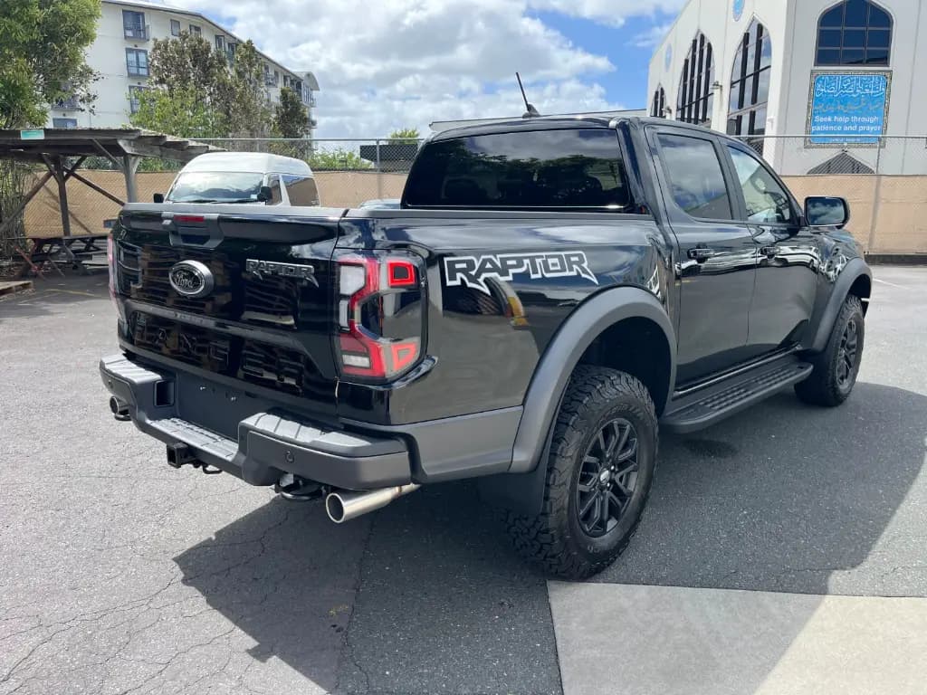 FORD RAPTOR thumbnail 5