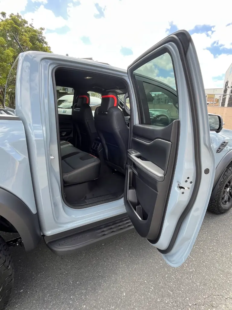 FORD RAPTOR thumbnail 13