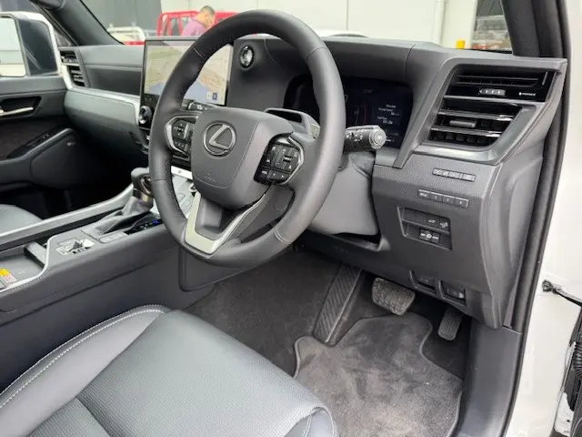 LEXUS GX thumbnail 9