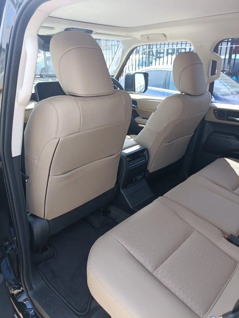 TOYOTA LAND CRUISER PRADO KAKADU thumbnail 29