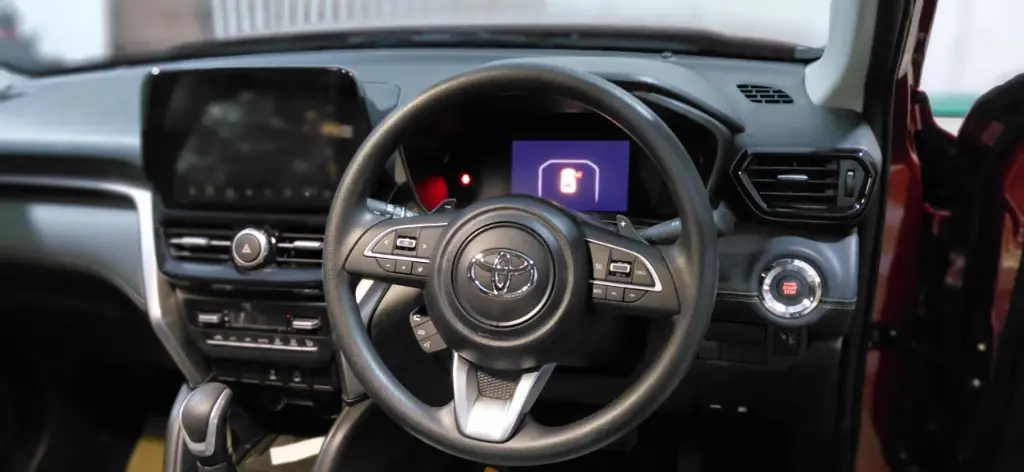 TOYOTA HYRYDER thumbnail 9