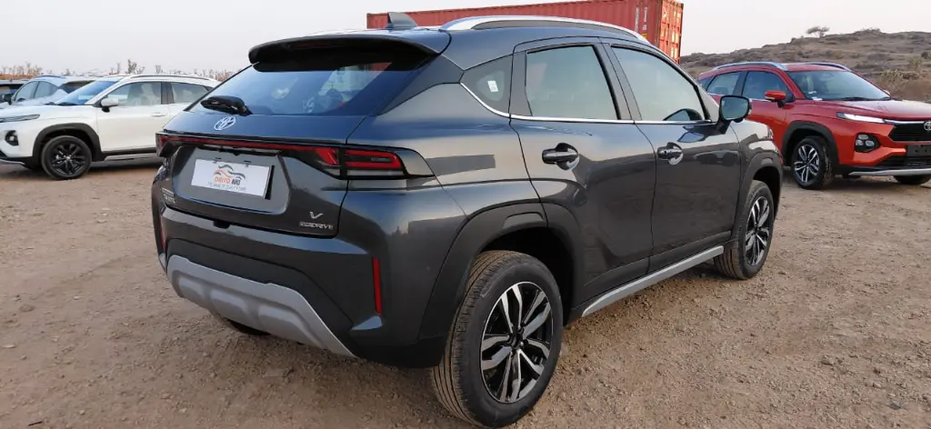 TOYOTA TAISOR thumbnail 3