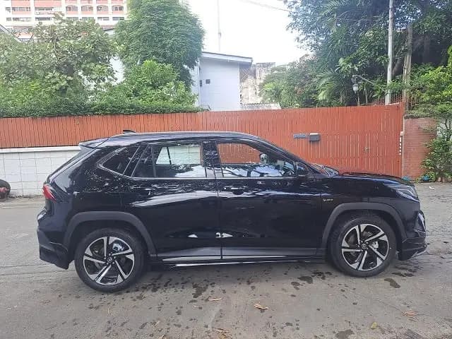 TOYOTA YARIS CROSS thumbnail 3