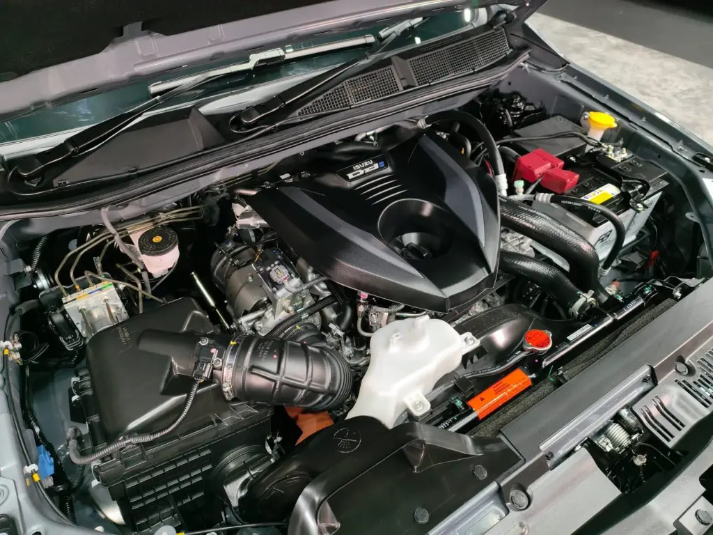ISUZU D-MAX thumbnail 4