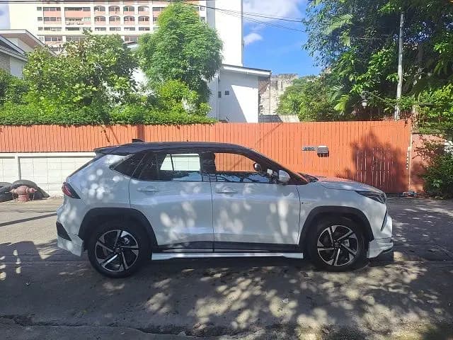 TOYOTA YARIS CROSS thumbnail 2