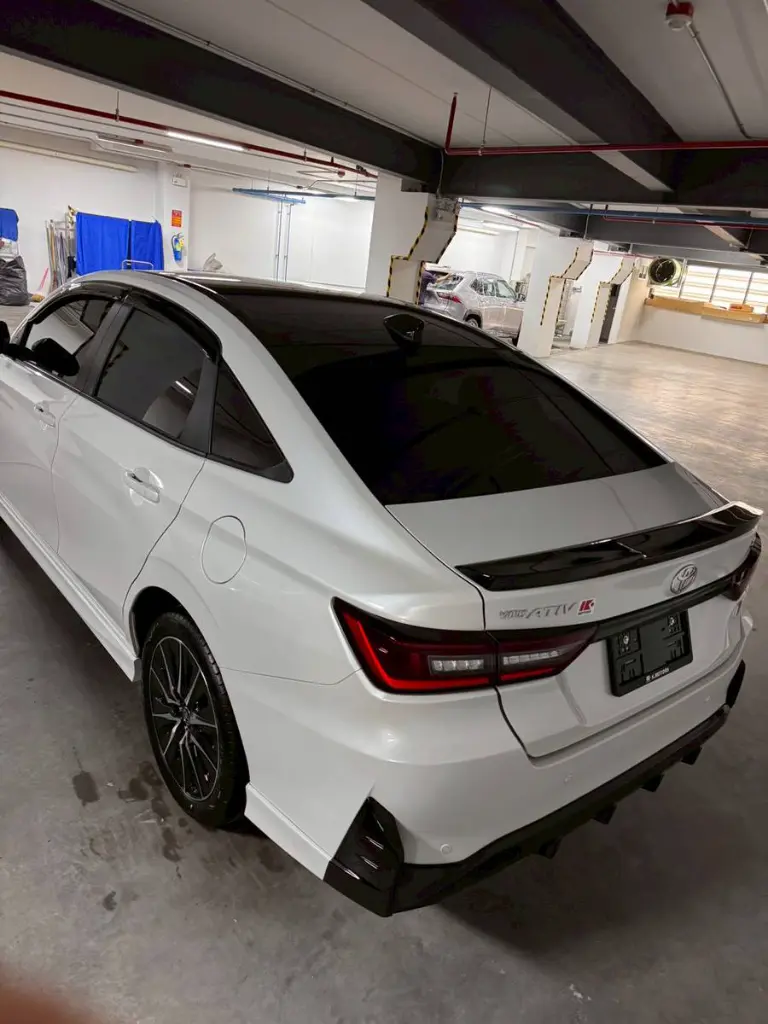 TOYOTA YARIS ATIV thumbnail 4