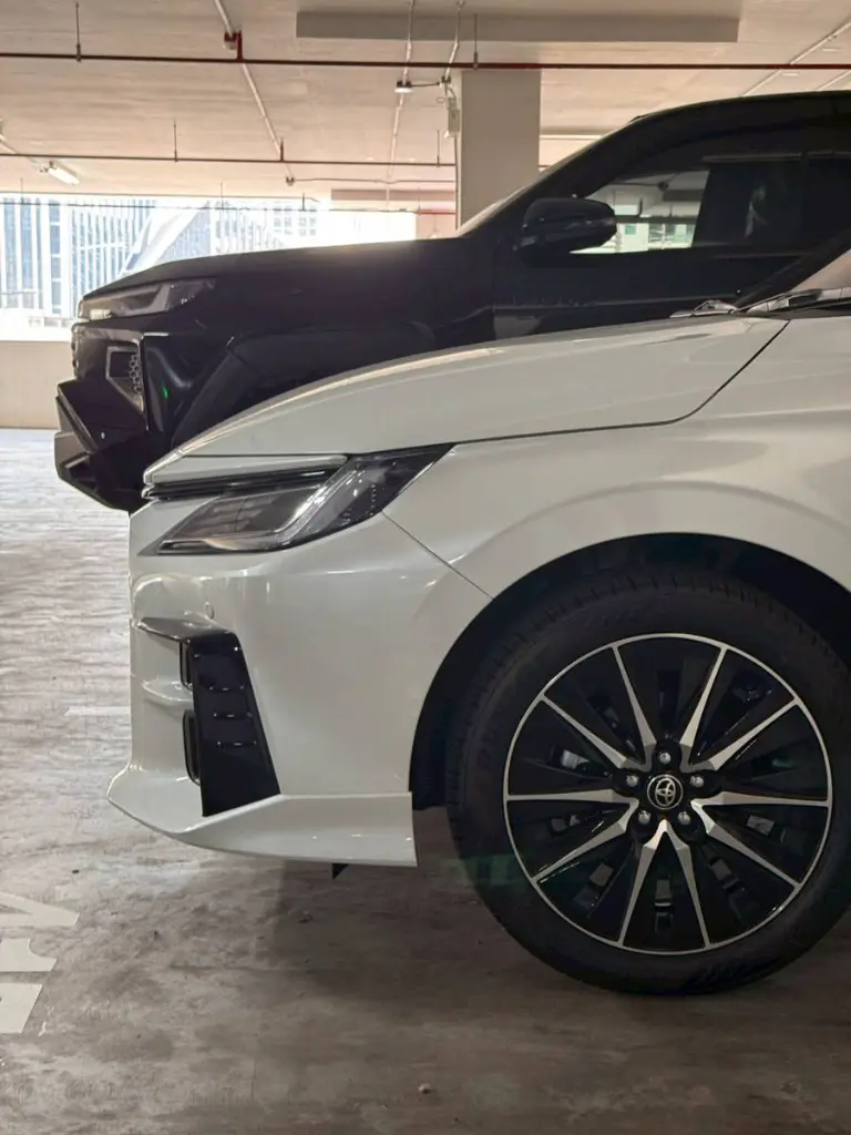 TOYOTA YARIS ATIV thumbnail 6