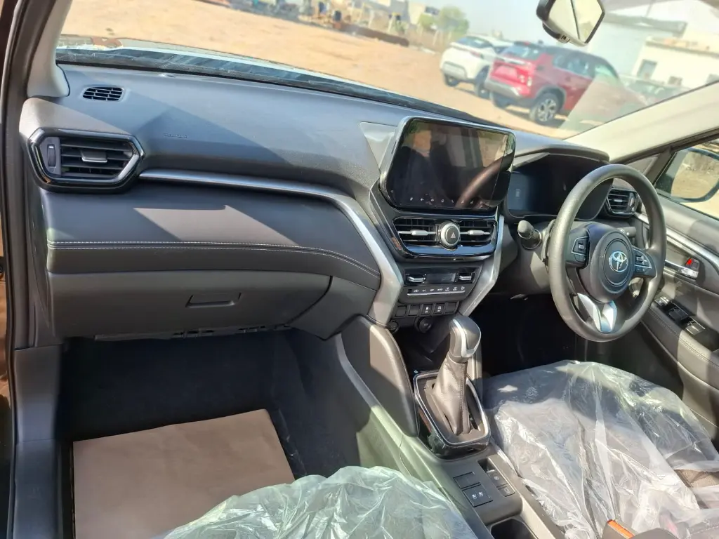 TOYOTA HYRYDER thumbnail 10