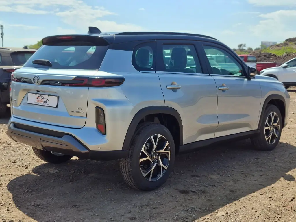TOYOTA HYRYDER thumbnail 4