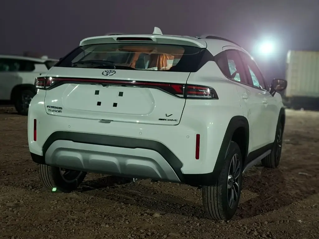 TOYOTA TAISOR thumbnail 6