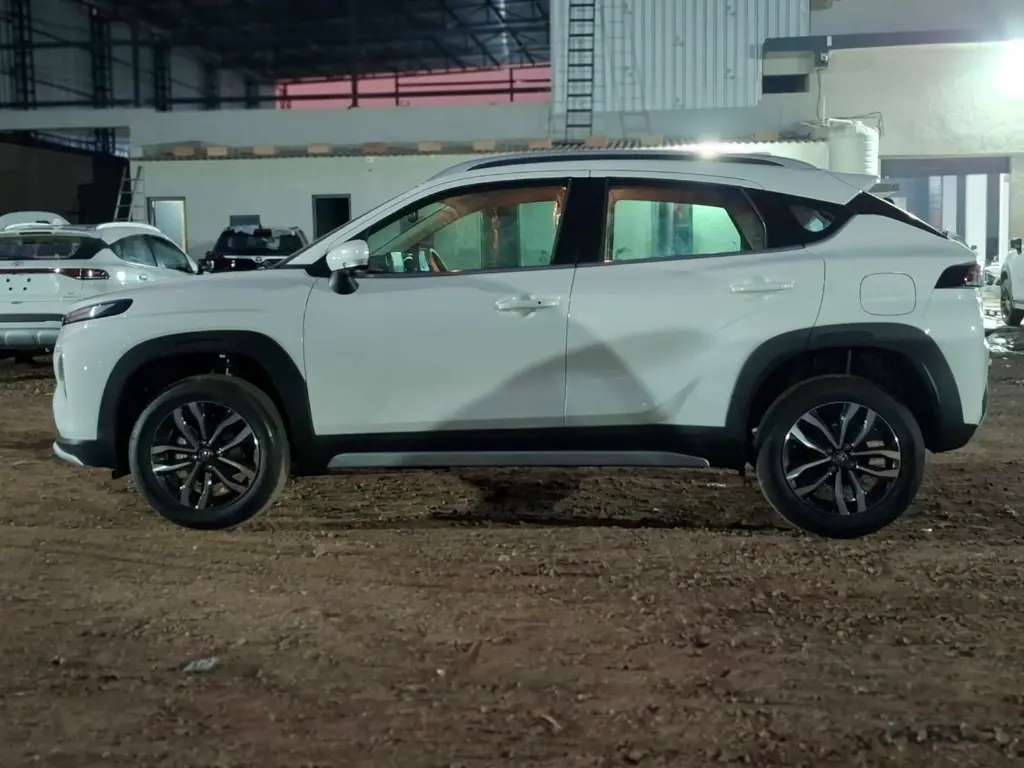 TOYOTA TAISOR thumbnail 4