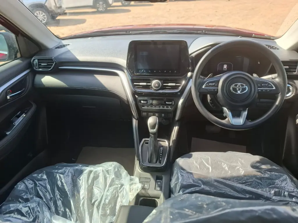 TOYOTA HYRYDER thumbnail 8