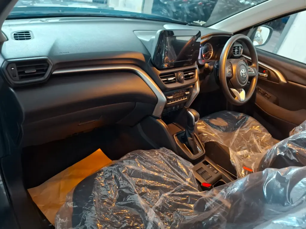 TOYOTA HYRYDER thumbnail 9