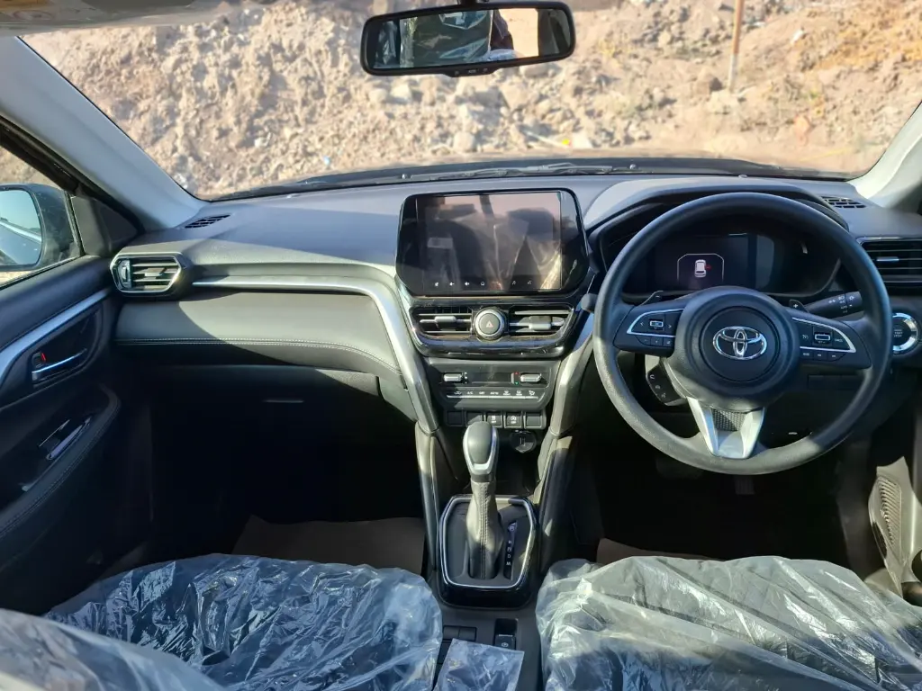 TOYOTA HYRYDER thumbnail 8