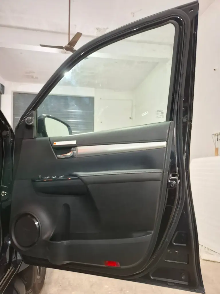 TOYOTA HILUX thumbnail 14