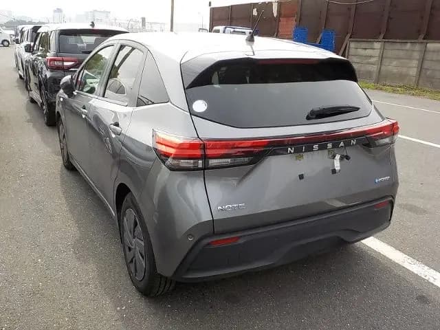 NISSAN NOTE thumbnail 5