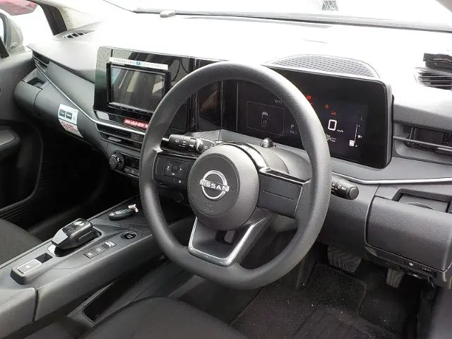 NISSAN NOTE thumbnail 6