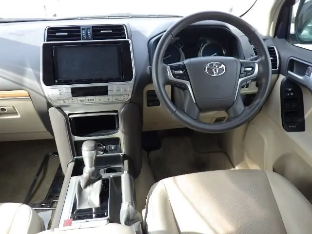 TOYOTA LAND CRUISER PRADO thumbnail 7