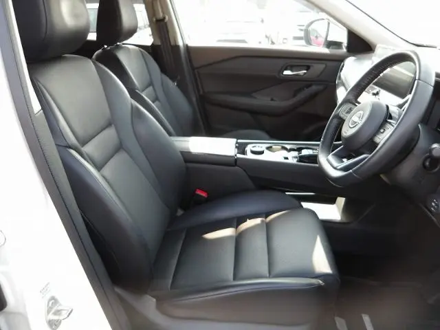 NISSAN X-TRAIL HYBRID thumbnail 9