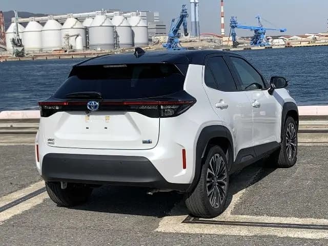TOYOTA YARIS CROSS thumbnail 4