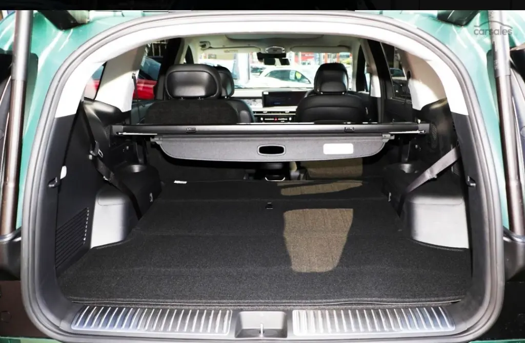 HYUNDAI IONIQ 9 thumbnail 6