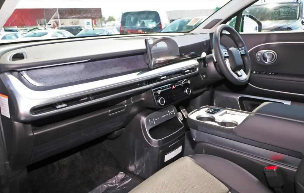 HYUNDAI IONIQ 9 thumbnail 8