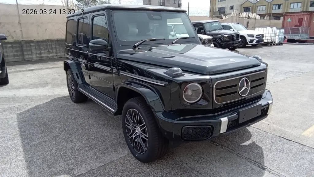 MERCEDES BENZ thumbnail 2