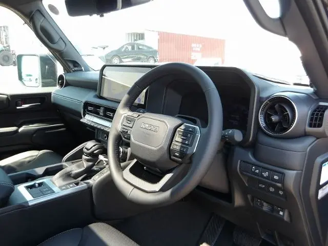 TOYOTA LAND CRUISER PRADO thumbnail 7