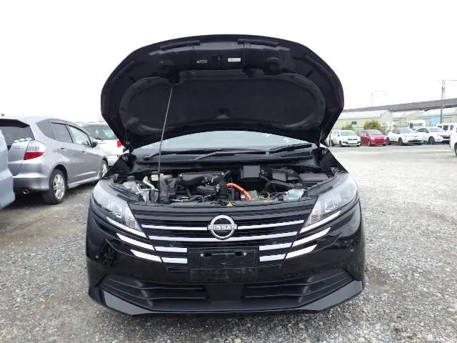 NISSAN NOTE thumbnail 5