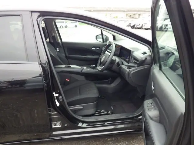 NISSAN NOTE thumbnail 11