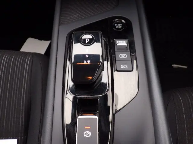 NISSAN NOTE thumbnail 9