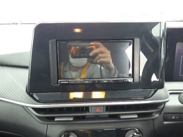 NISSAN NOTE thumbnail 8